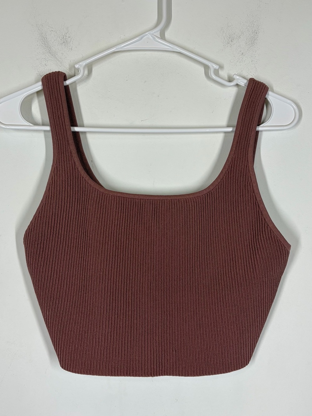NWOT Aritzia Babaton Sculpt Knit Tank Size Large